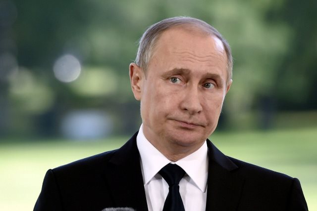 Кремль отрицает разговор Обамы с Путиным по спецсвязи